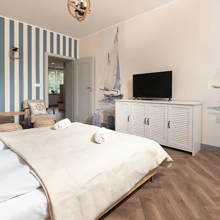 Two Bedroom 3city With Balcony In By Renters Apartament *