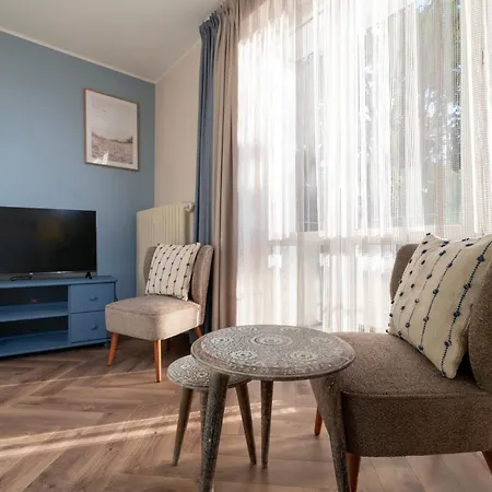 Two Bedroom 3city With Balcony In By Renters