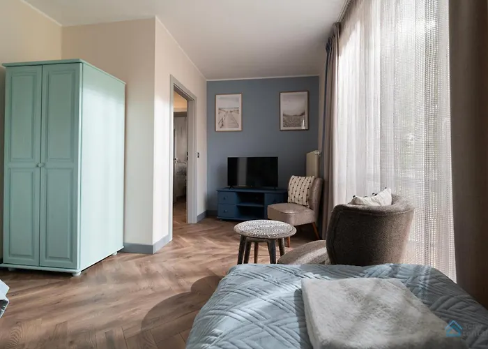 公寓 Two Bedroom 3city With Balcony In By Renters 格但斯克