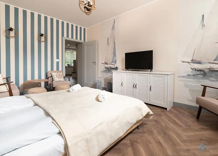 Two Bedroom 3city With Balcony In By Renters 公寓 *