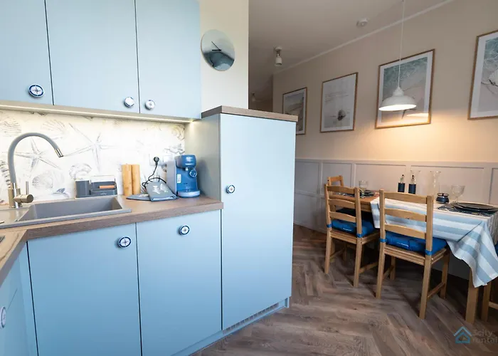 Two Bedroom 3city With Balcony In By Renters 公寓